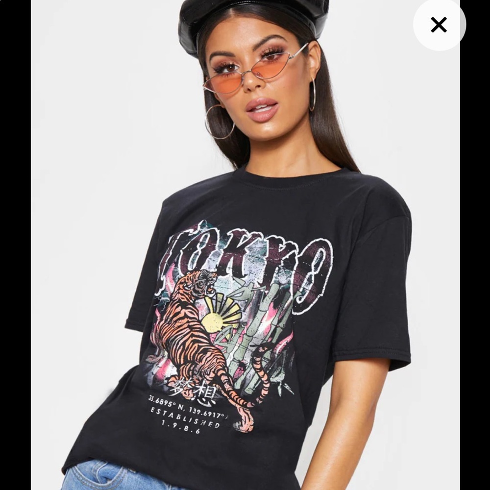 Black Tokyo Oversized T-shirt
